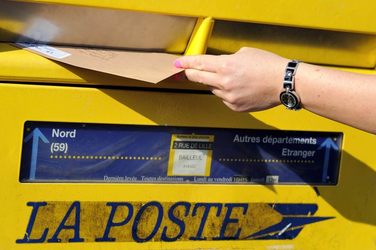 Chèque de banque comment l’obtenir auprès de la Poste