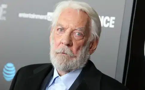 Donald Sutherland (sa taille, son poids) qui est sa femme