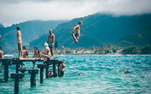 Le maillot de bain homme : divers modèles tendance