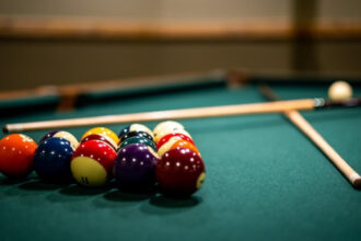 Billard 8 pool : pratiques, règles et nuances du jeu