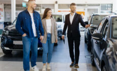 Guide pour choisir une voiture d'occasion chez un concessionnaire