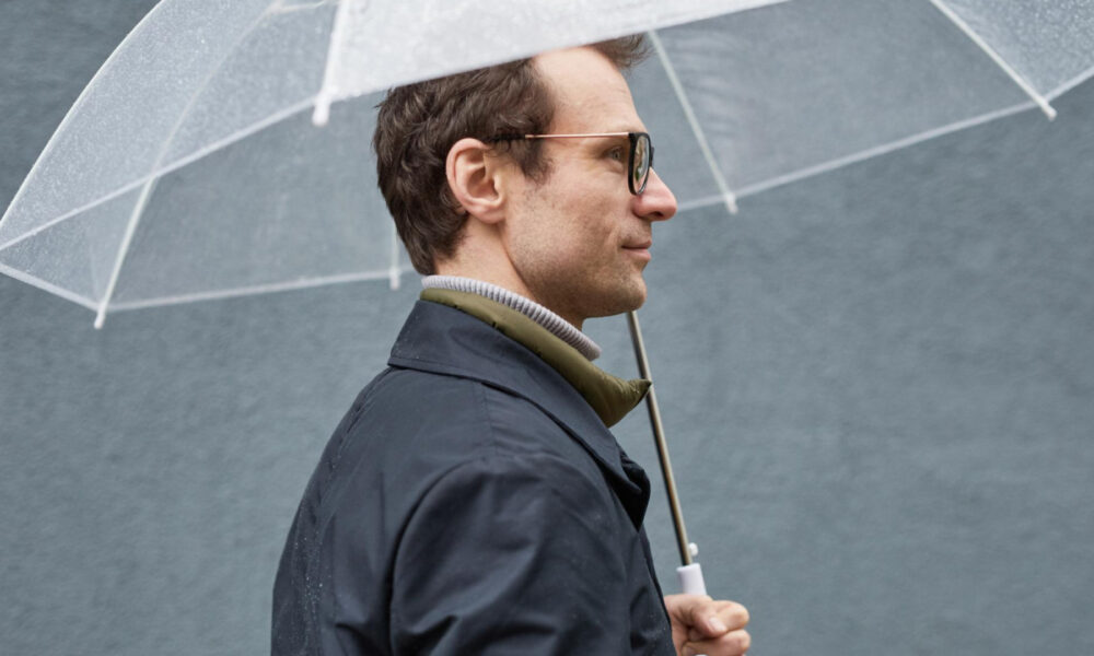 Parapluies de luxe pour homme : durabilité, confort et élégance réunis