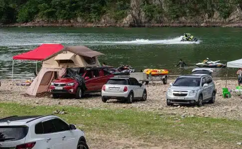 Camping au bord de l'eau