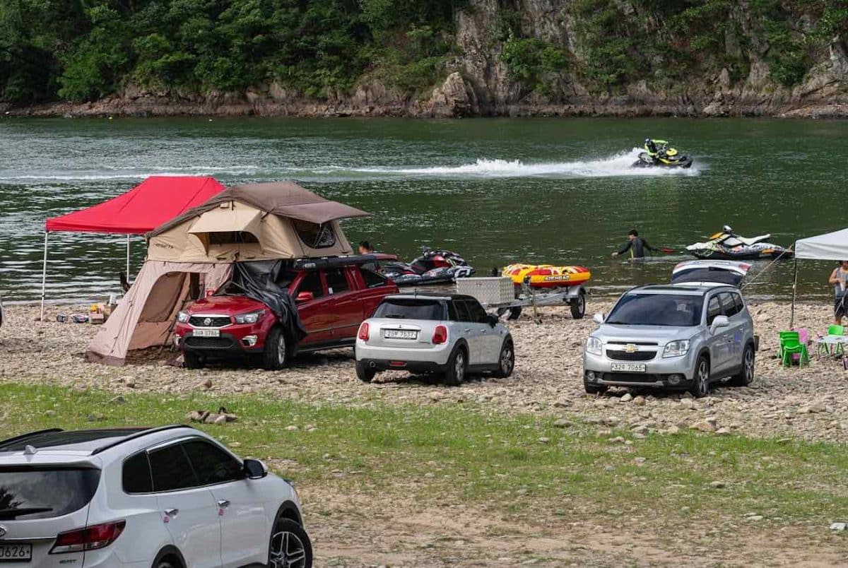 Camping au bord de l'eau